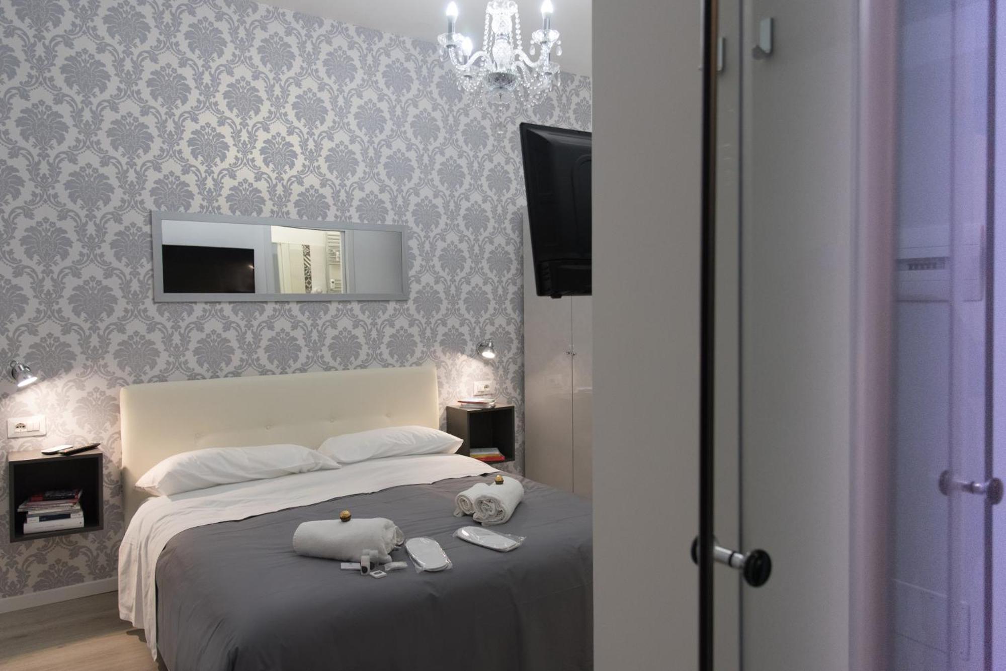 Inside Roma Rooms Exterior photo